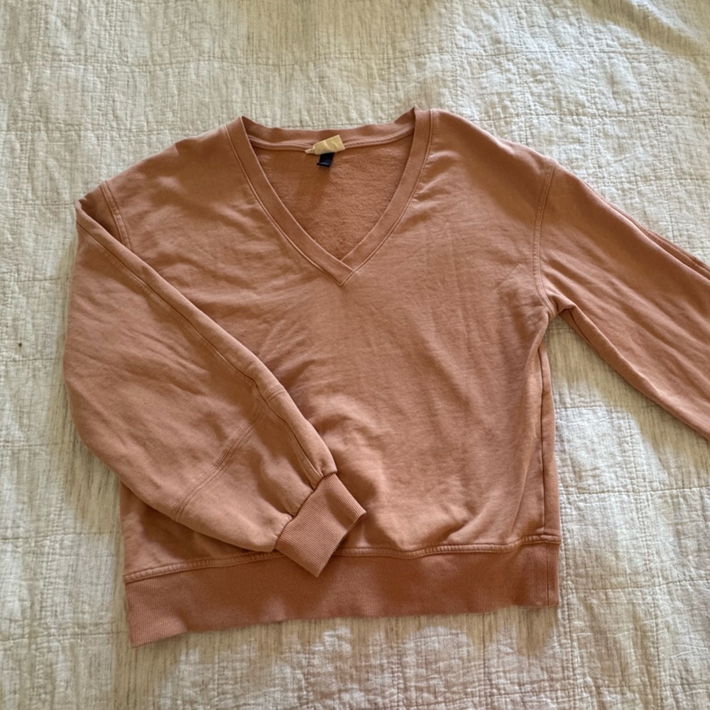 Universal Thread Women's Light Orange V-Neck Sweater